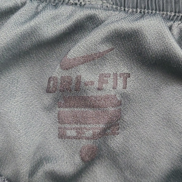 Nike dri fit shorts - Picture 4 of 4